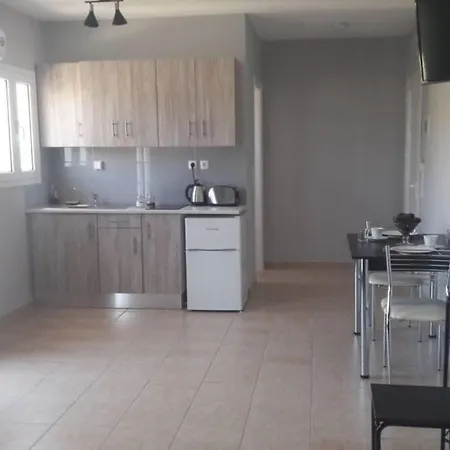 Rodanthy Iii Apartman Kateliósz